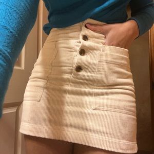 CREAM CORDUROY MINI SKIRT